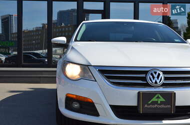 Купе Volkswagen CC / Passat CC 2010 в 