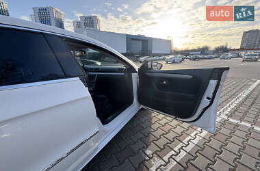 Купе Volkswagen CC / Passat CC 2012 в 