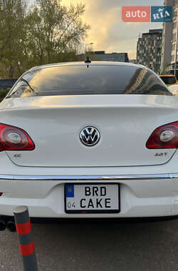 Купе Volkswagen CC / Passat CC 2011 в 