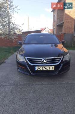 Купе Volkswagen CC / Passat CC 2011 в 