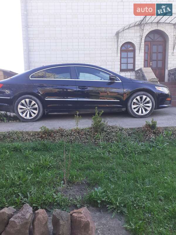 Купе Volkswagen CC / Passat CC 2011 в Радехове