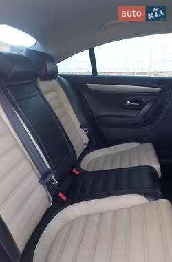 Купе Volkswagen CC / Passat CC 2011 в 