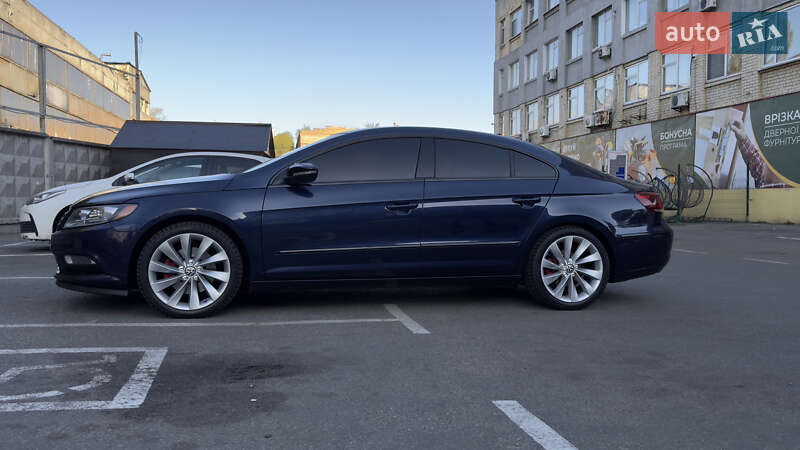 Купе Volkswagen CC / Passat CC 2013 в Киеве