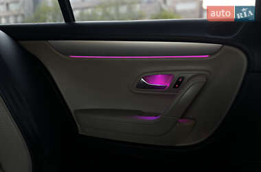 Купе Volkswagen CC / Passat CC 2013 в 