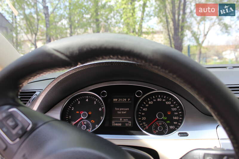 Купе Volkswagen CC / Passat CC 2009 в Кропивницком