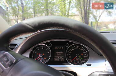 Купе Volkswagen CC / Passat CC 2009 в 