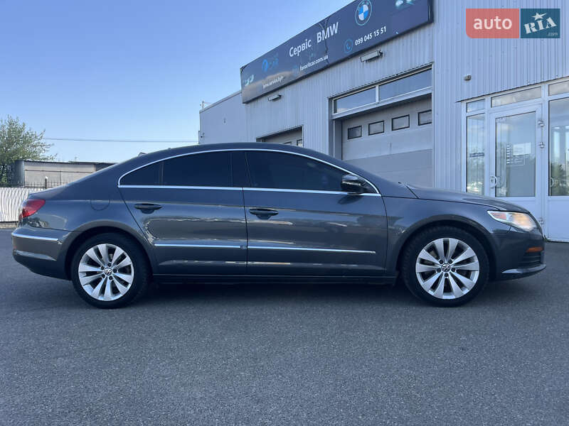 Купе Volkswagen CC / Passat CC 2010 в Киеве