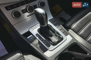 Купе Volkswagen CC / Passat CC 2014 в 