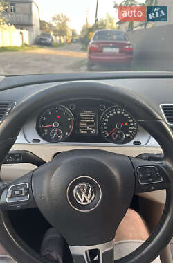 Купе Volkswagen CC / Passat CC 2011 в 