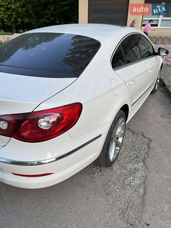 Купе Volkswagen CC / Passat CC 2011 в Днепре
