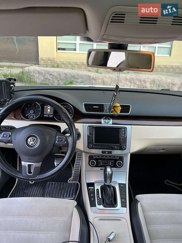 Купе Volkswagen CC / Passat CC 2011 в Днепре