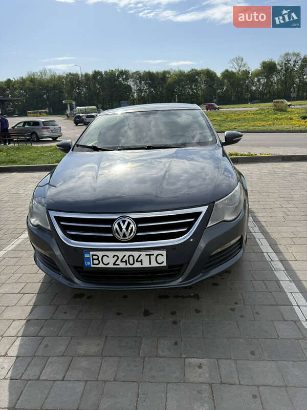 Купе Volkswagen CC / Passat CC 2011 в Стрию
