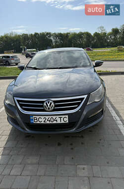 Купе Volkswagen CC / Passat CC 2011 в 