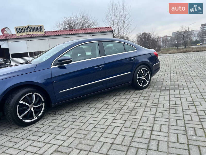 Купе Volkswagen CC / Passat CC 2010 в Івано-Франківську