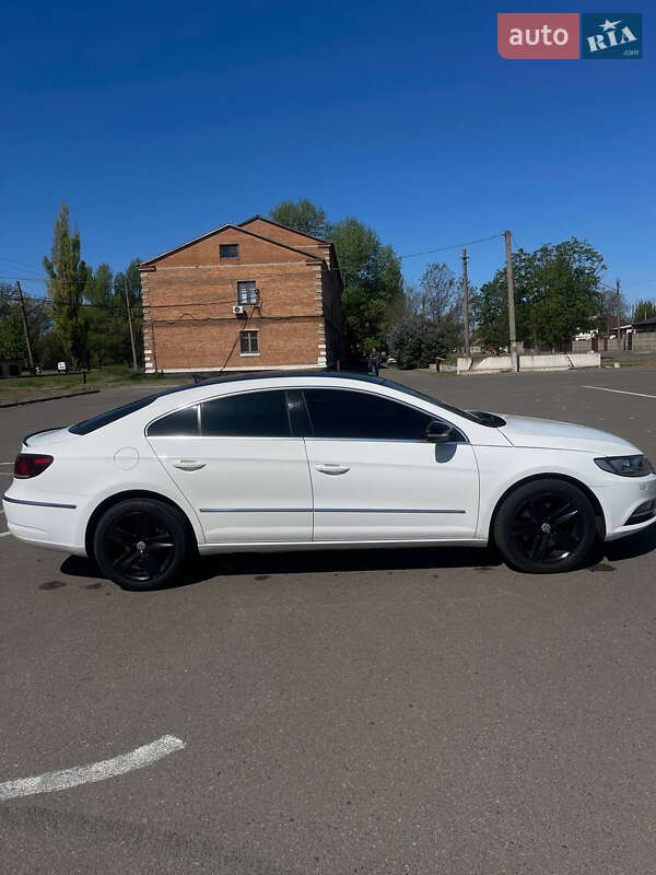 Купе Volkswagen CC / Passat CC 2012 в Покрові