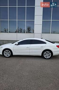 Купе Volkswagen CC / Passat CC 2009 в 