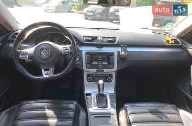 Купе Volkswagen CC / Passat CC 2011 в 