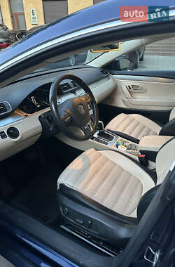 Купе Volkswagen CC / Passat CC 2011 в 