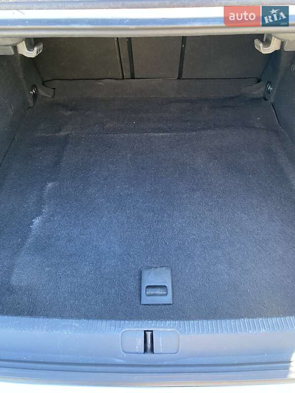 Купе Volkswagen CC / Passat CC 2012 в Києві