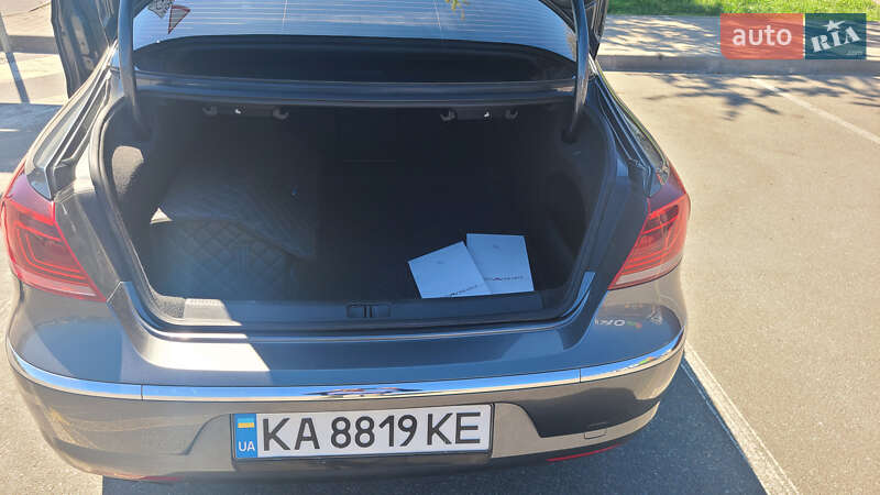 Купе Volkswagen CC / Passat CC 2016 в Киеве