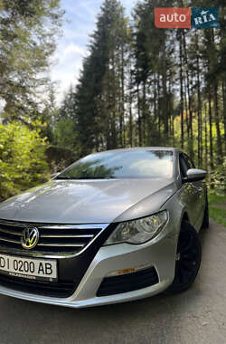 Купе Volkswagen CC / Passat CC 2010 в Львові