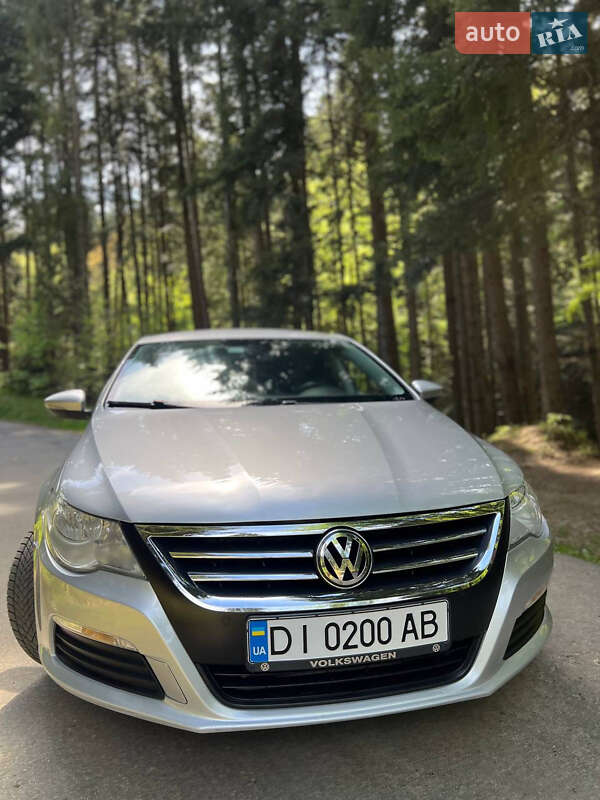 Купе Volkswagen CC / Passat CC 2010 в Львові