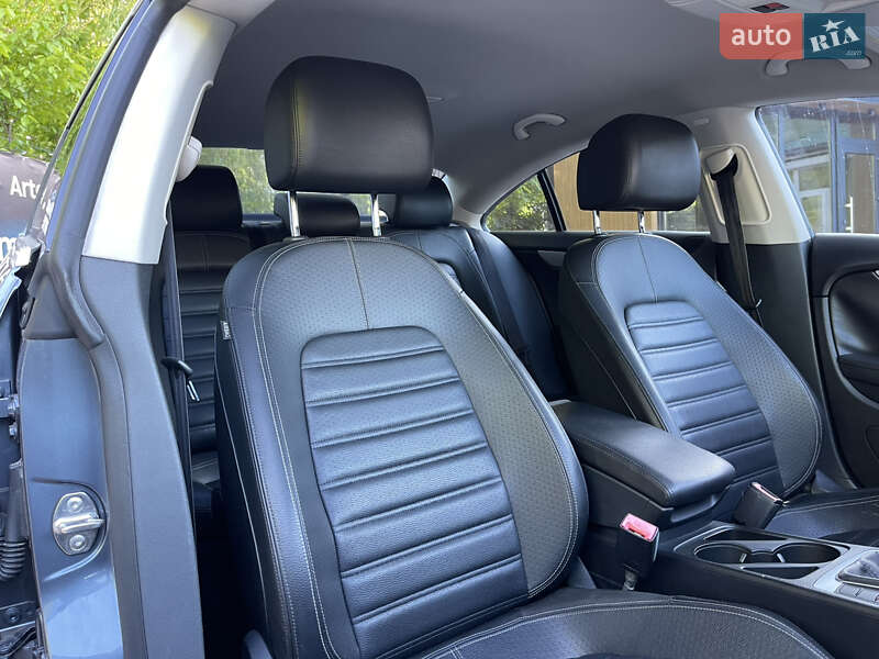 Купе Volkswagen CC / Passat CC 2014 в Ровно
