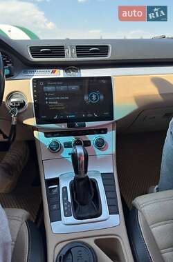 Купе Volkswagen CC / Passat CC 2012 в 