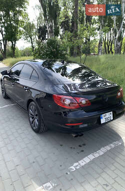 Купе Volkswagen CC / Passat CC 2011 в 
