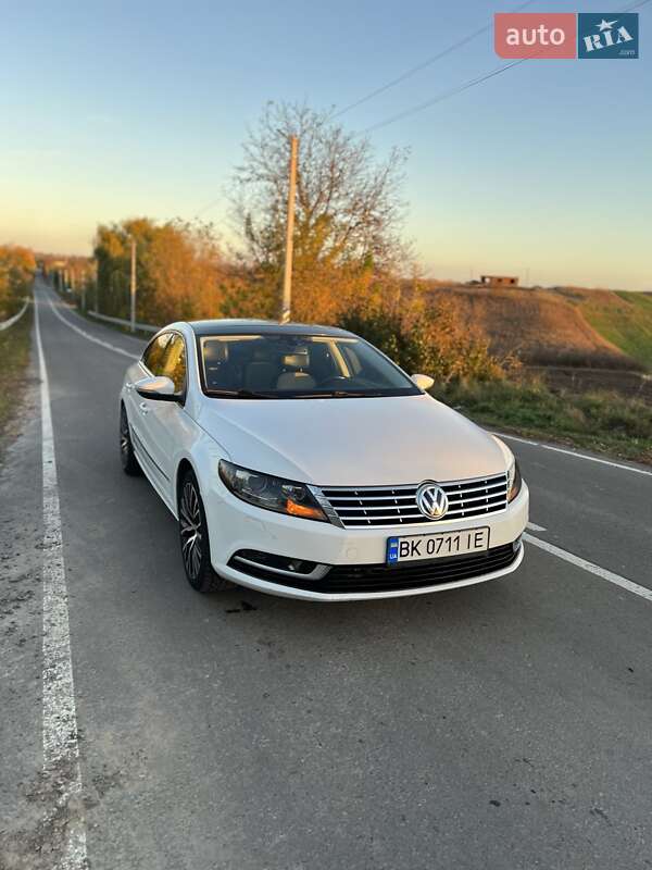 Купе Volkswagen CC / Passat CC 2013 в Ровно