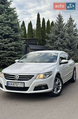 Купе Volkswagen CC / Passat CC 2011 в Вишневом
