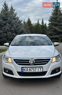 Купе Volkswagen CC / Passat CC 2011 в 