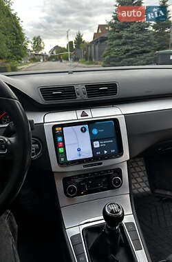 Купе Volkswagen CC / Passat CC 2011 в 