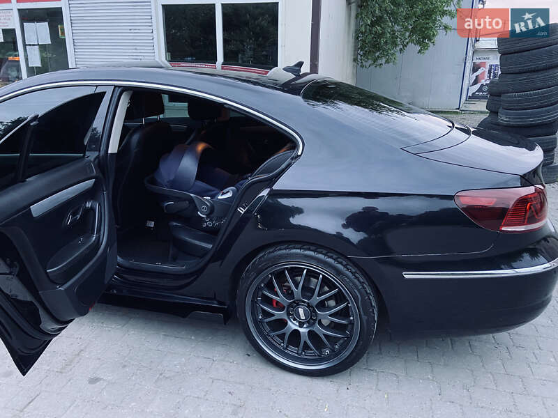 Купе Volkswagen CC / Passat CC 2012 в Львові