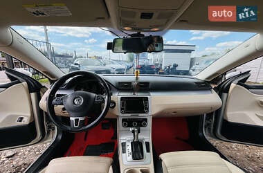 Купе Volkswagen CC / Passat CC 2010 в 