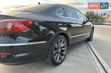 Купе Volkswagen CC / Passat CC 2009 в 