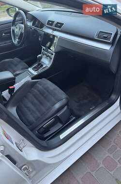 Купе Volkswagen CC / Passat CC 2013 в 
