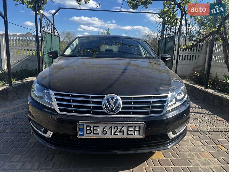 Седан Volkswagen CC / Passat CC 2013 в 
