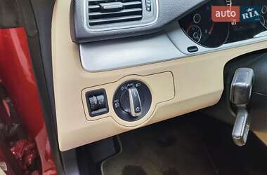 Купе Volkswagen CC / Passat CC 2015 в 