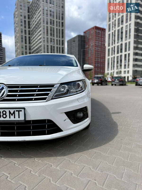 Купе Volkswagen CC / Passat CC 2013 в Киеве