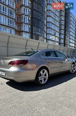Купе Volkswagen CC / Passat CC 2012 в 