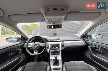 Купе Volkswagen CC / Passat CC 2011 в 