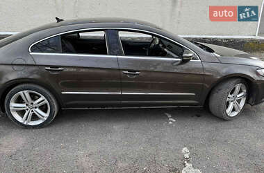 Купе Volkswagen CC / Passat CC 2012 в 