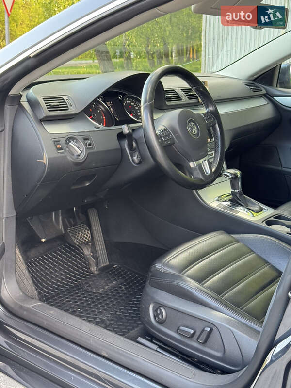Купе Volkswagen CC / Passat CC 2010 в Конотопе
