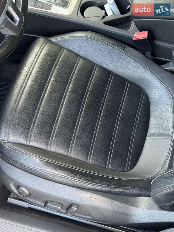 Купе Volkswagen CC / Passat CC 2010 в Конотопе