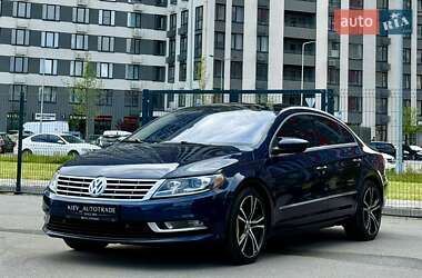 Купе Volkswagen CC / Passat CC 2012 в 
