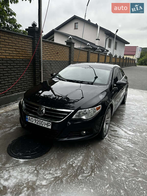 Купе Volkswagen CC / Passat CC 2010 в Тячеве