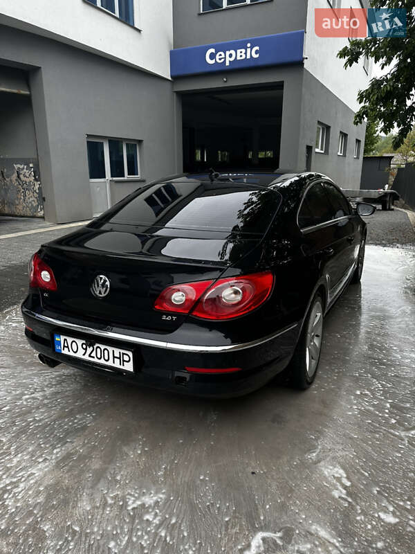 Купе Volkswagen CC / Passat CC 2010 в Тячеве