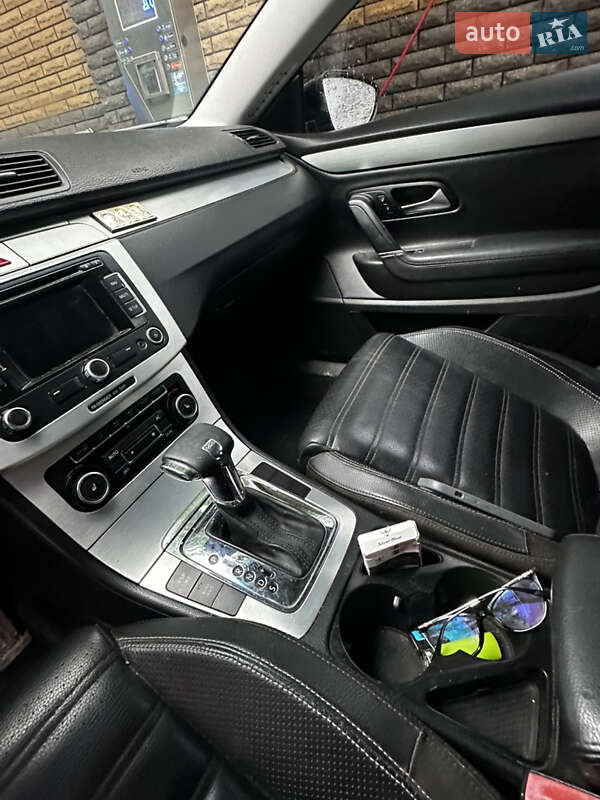 Купе Volkswagen CC / Passat CC 2010 в Тячеве
