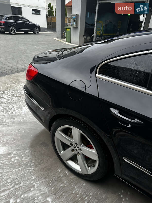 Купе Volkswagen CC / Passat CC 2010 в Тячеве